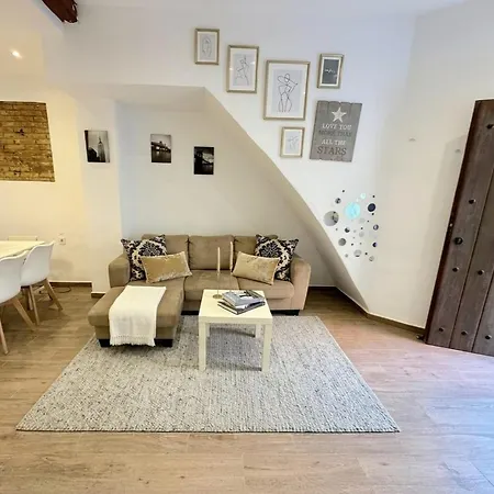 Cerca De La Playa Apartment